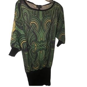 Bebe size  medium vintage green metallic retro print top long banded hem